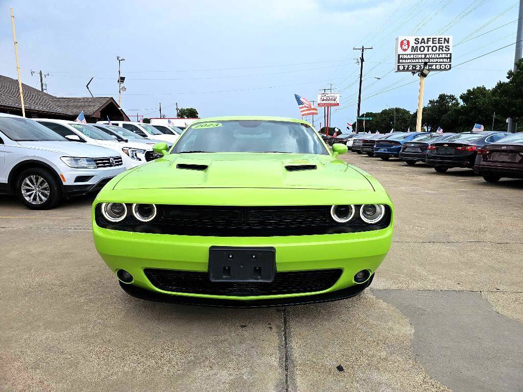 Used 2023 Dodge Challenger SXT w/ Blacktop Package image 8