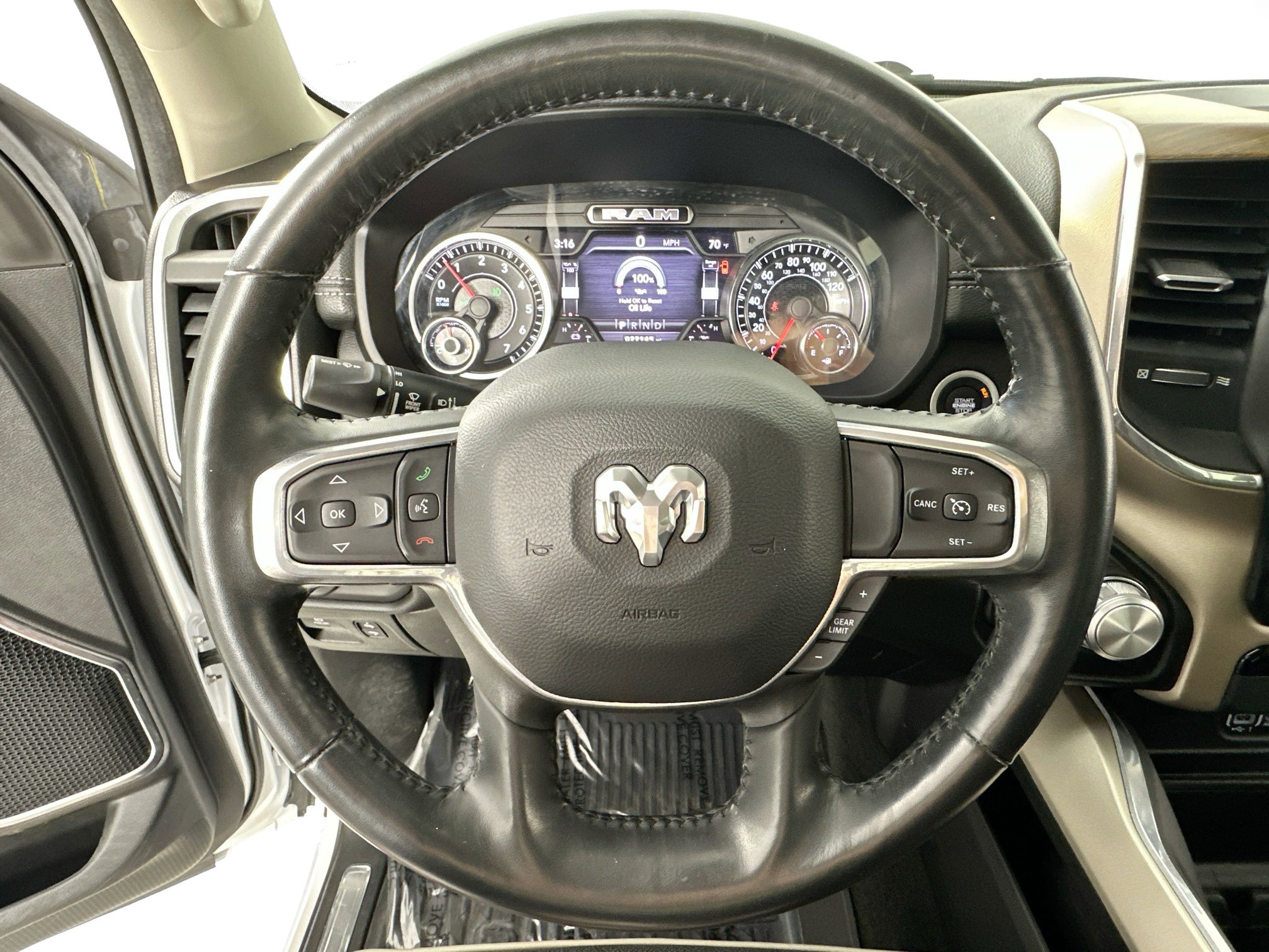Used 2022 RAM 1500 Laramie RWD image 11