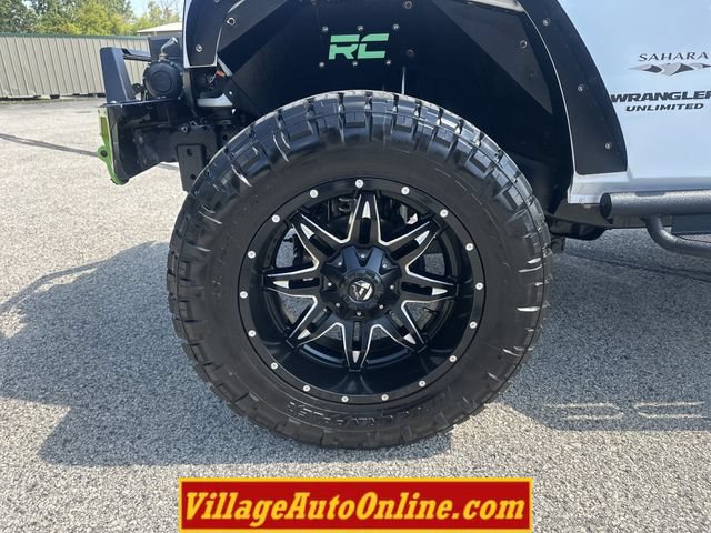 Used 2016 Jeep Wrangler Unlimited Sahara w/ Connectivity Group AWD/4WD image 11
