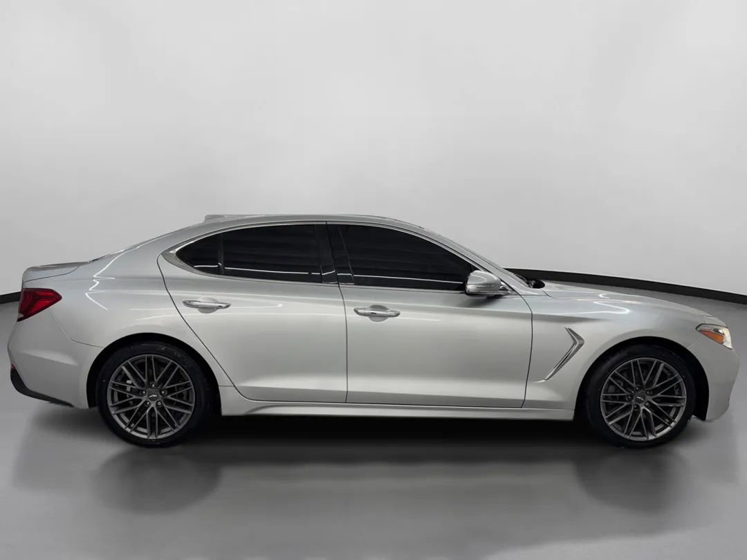 Used 2019 Genesis G70 2.0T Advanced w/ Elite Package RWD image 11
