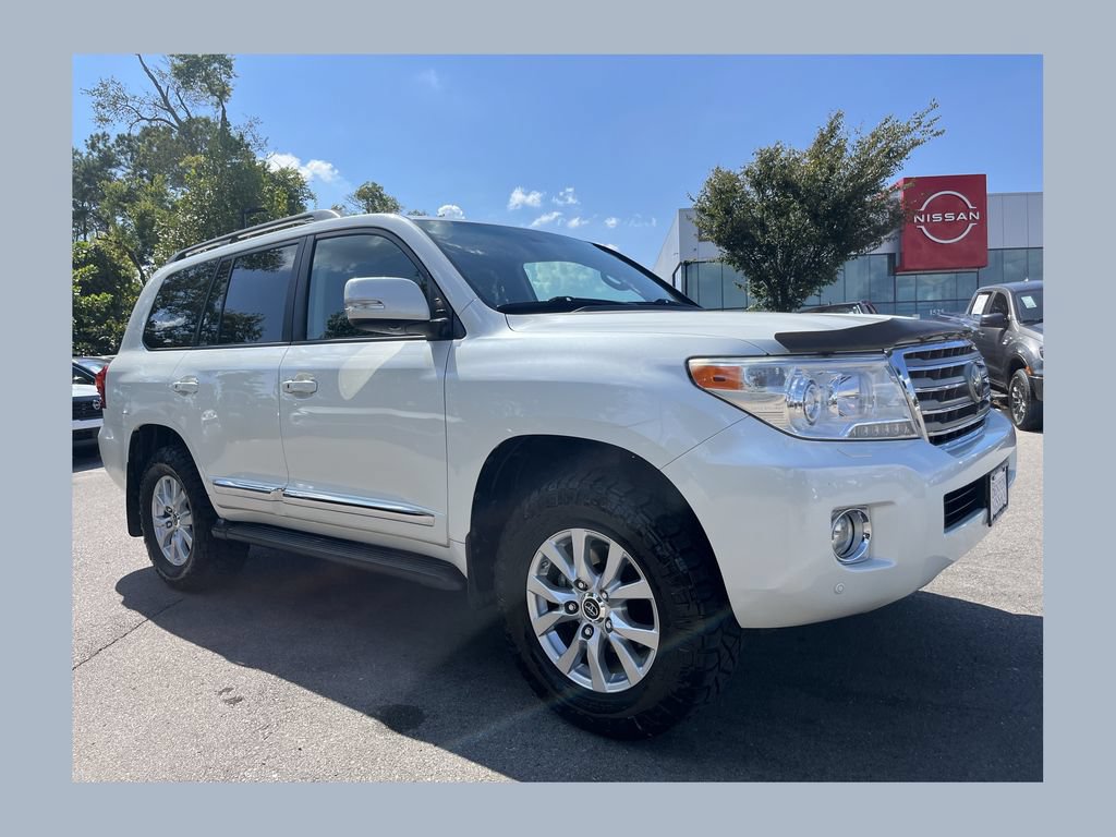Used 2015 Toyota Land Cruiser AWD/4WD image 1