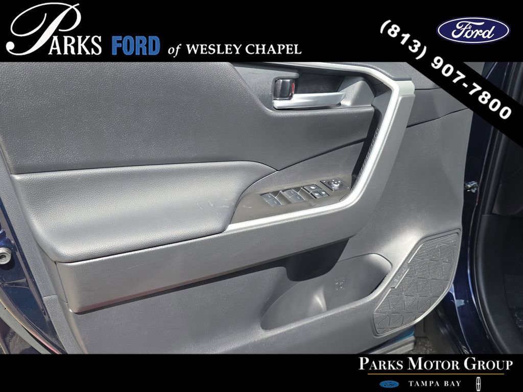 Used 2025 Toyota RAV4 XLE w/ Convenience Package image 16