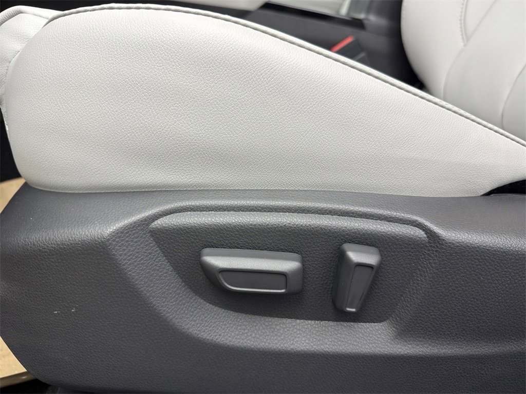 New 2026 Mitsubishi Eclipse Cross SEL image 13