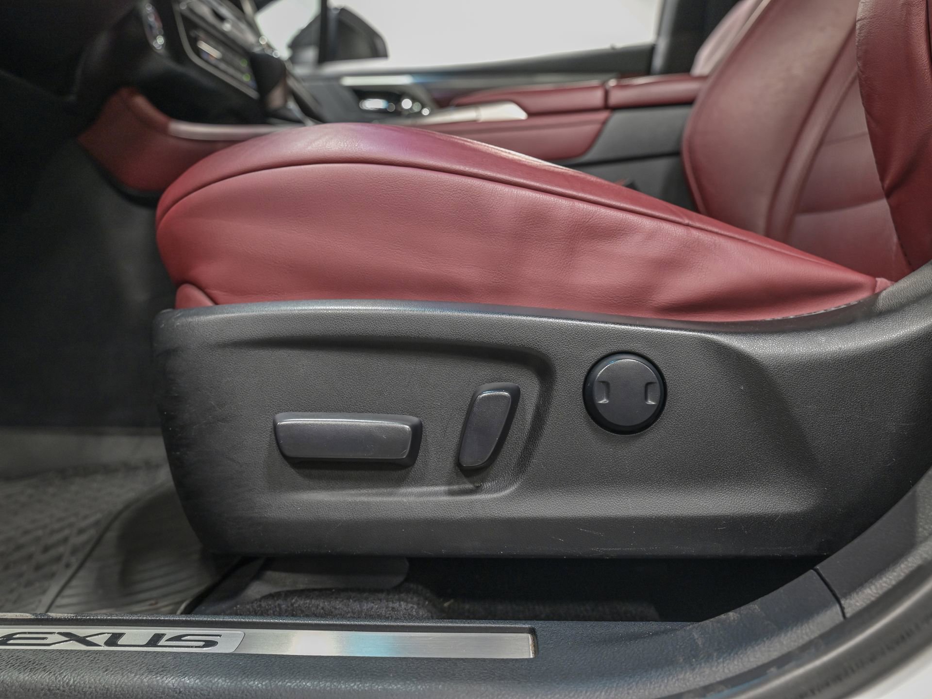 Used 2018 Lexus RX 450h F Sport AWD/4WD image 14