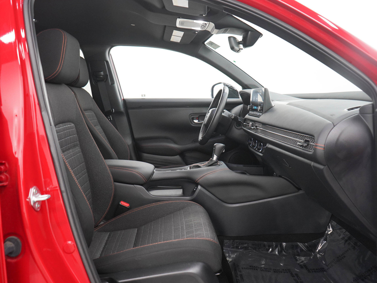 Used 2025 Honda HR-V Sport image 11
