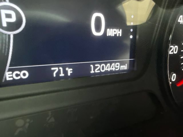 Used 2017 Kia Sorento AWD image 16