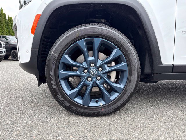 New 2026 Jeep Grand Cherokee L Limited AWD/4WD image 9