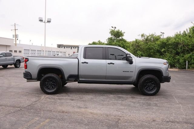 Used 2024 Chevrolet Silverado 2500 ZR2 w/ ZR2 Bison Edition AWD/4WD image 5