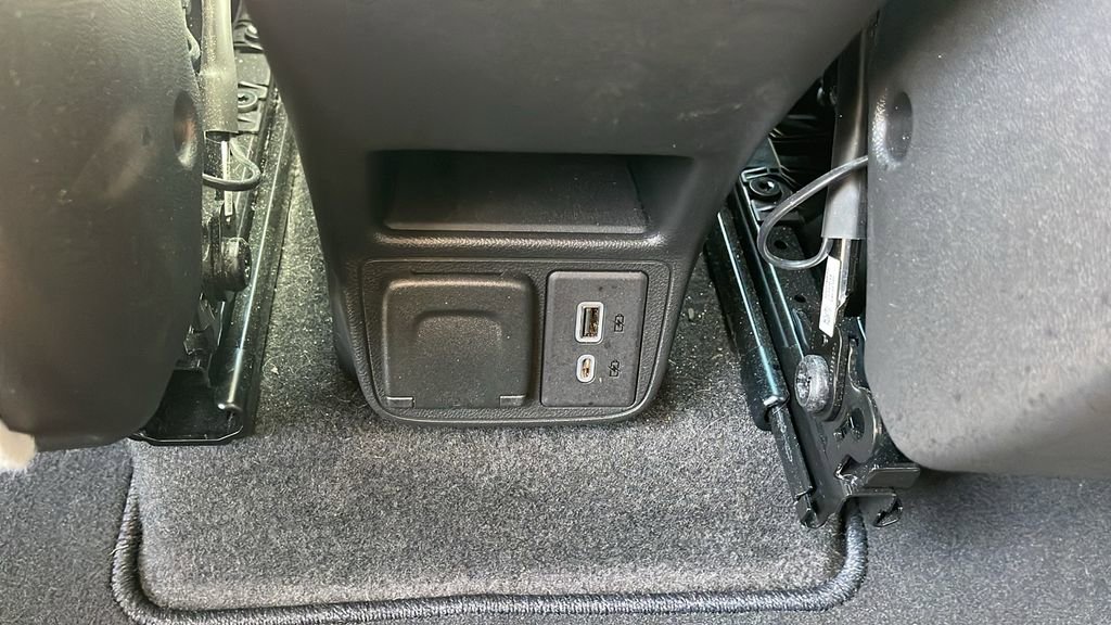 Used 2020 Buick Encore GX Essence w/ Advanced Technology Package image 16