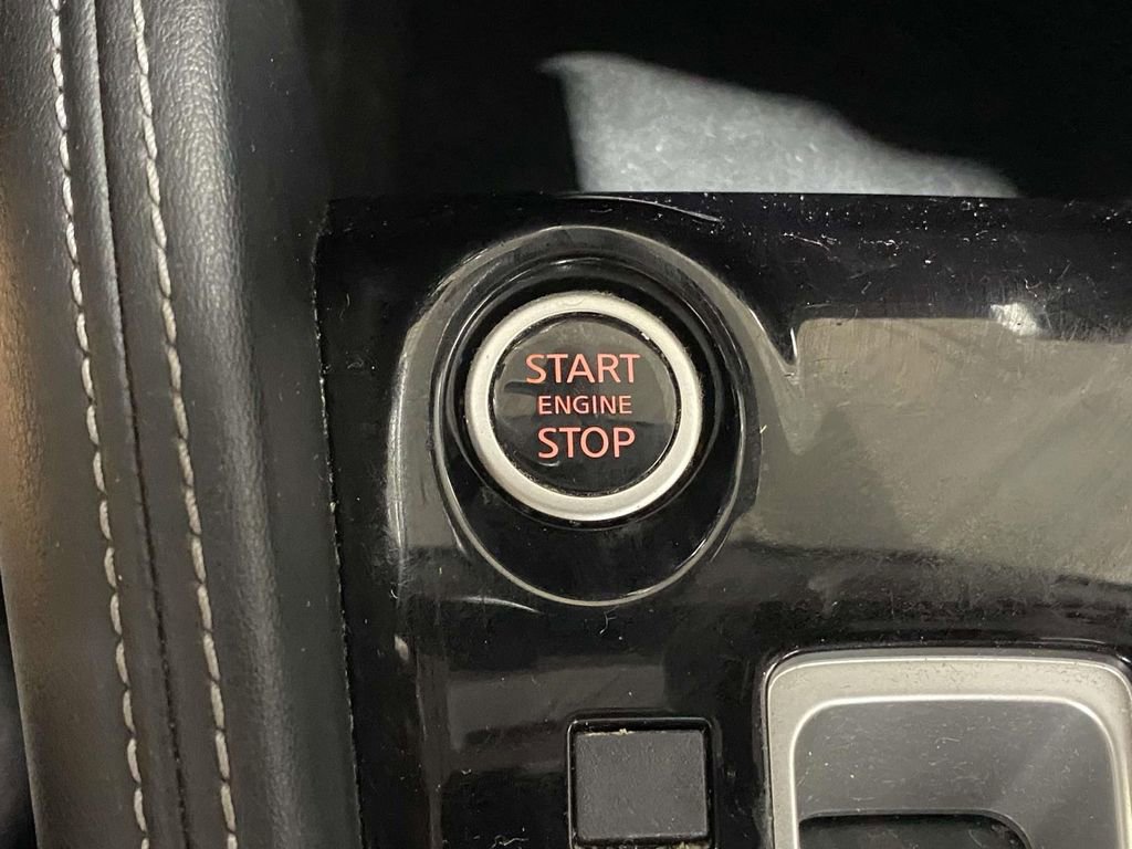 Used 2020 Nissan Kicks SV FWD image 30