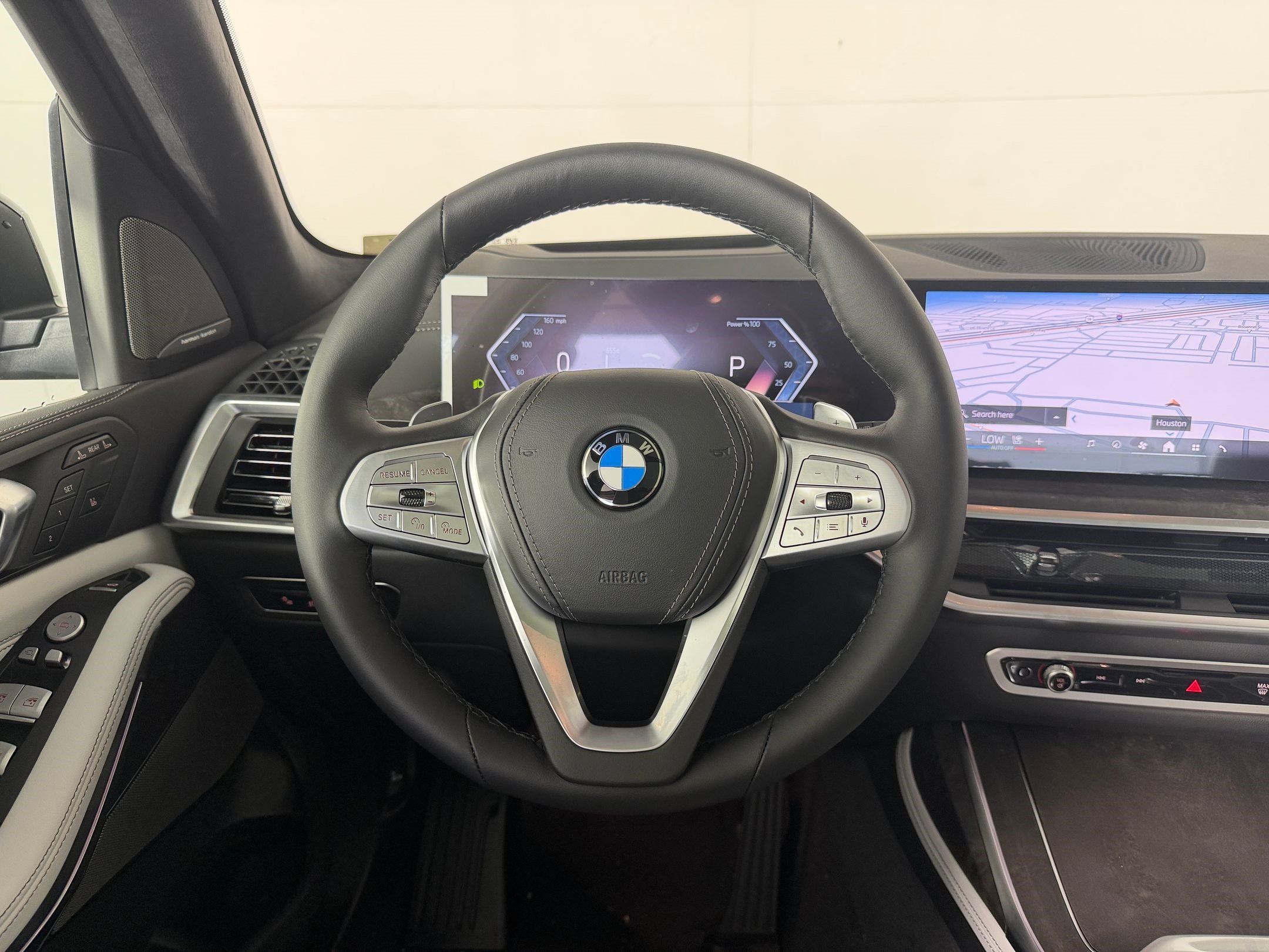 Used 2027 BMW X7 xDrive40i AWD/4WD image 11