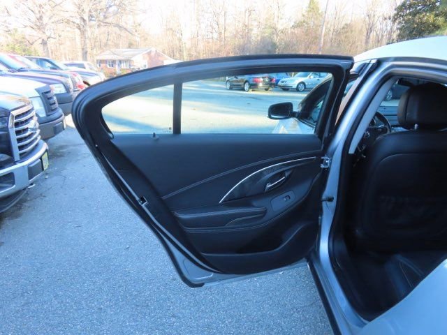 Used 2014 Buick LaCrosse Leather w/ Driver Confidence Package image 11