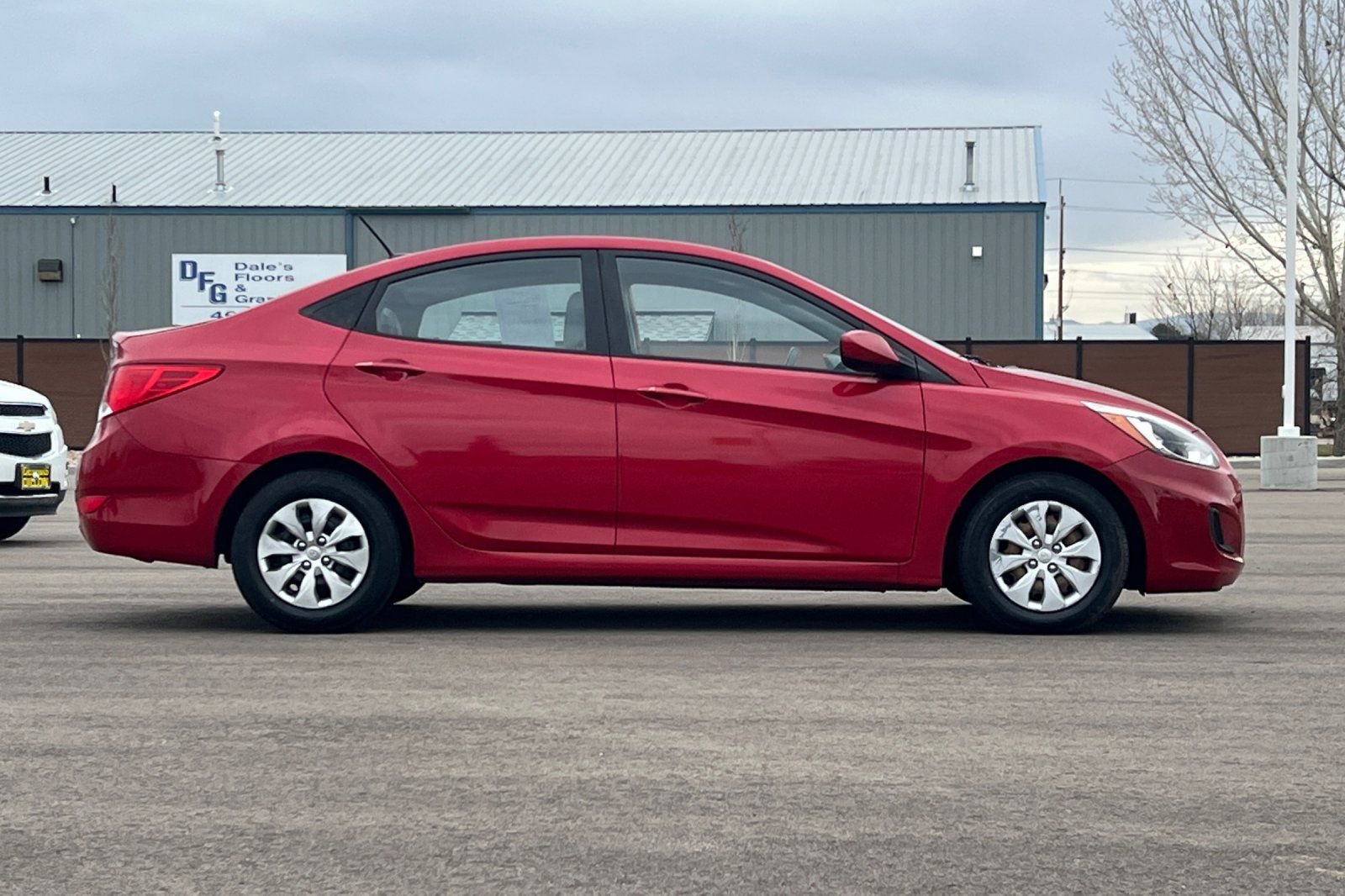 Used 2016 Hyundai Accent SE image 3
