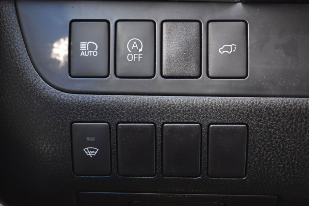 Certified 2017 Toyota Highlander Plus image 14