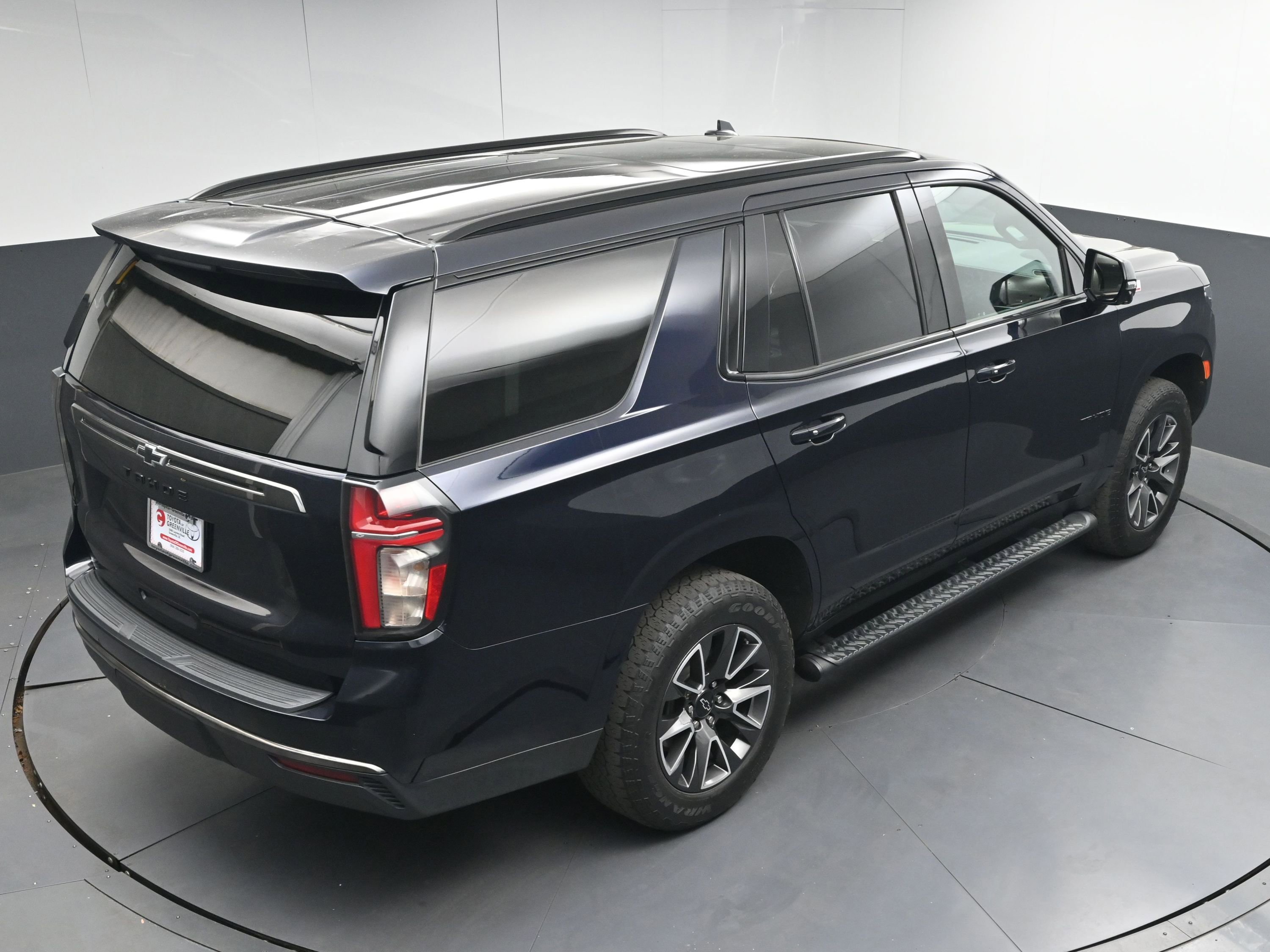 Used 2021 Chevrolet Tahoe Z71 w/ Luxury Package image 34