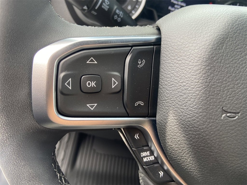 New 2026 RAM 1500 4x4 Crew Cab image 16