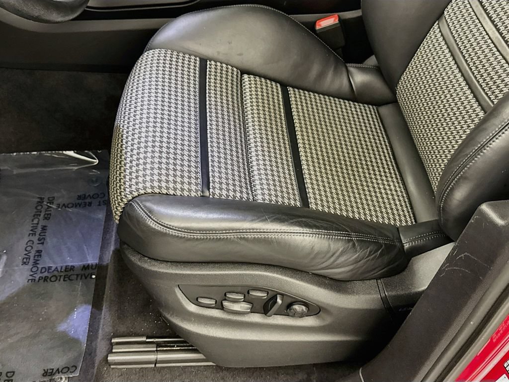 Used 2022 Porsche Cayenne GTS AWD/4WD image 19