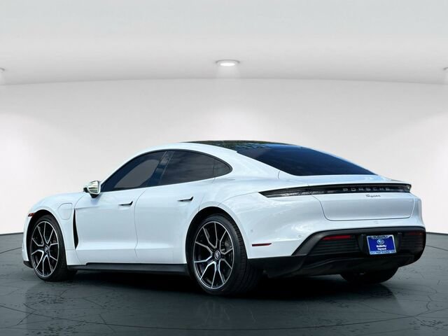 Used 2023 Porsche Taycan image 4