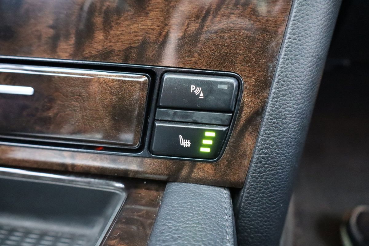 Used 2010 BMW 535i xDrive Wagon image 20