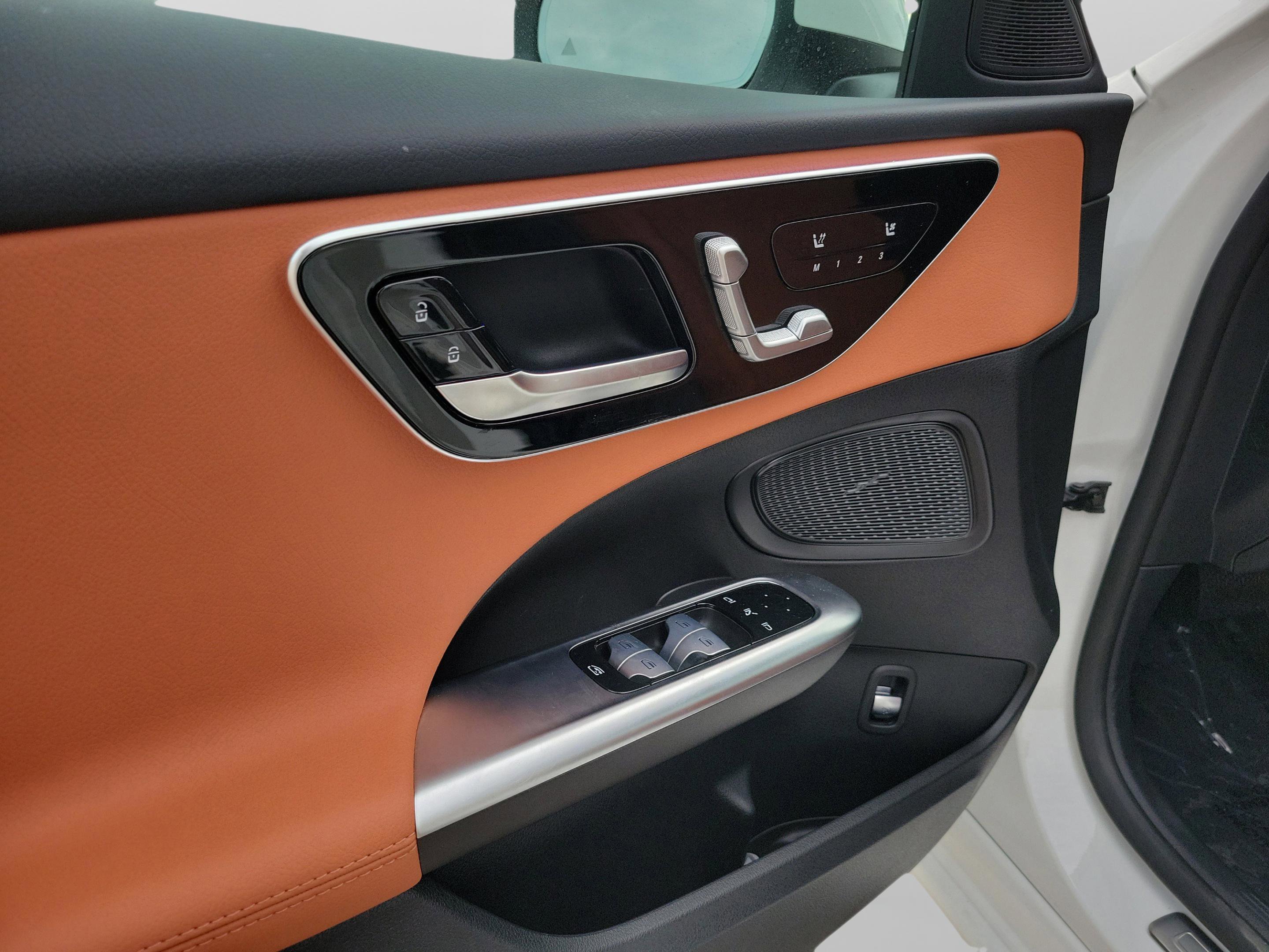 Certified 2025 Mercedes-Benz C 300 Sedan image 22