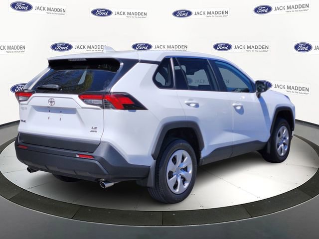 Used 2023 Toyota RAV4 LE AWD/4WD image 5