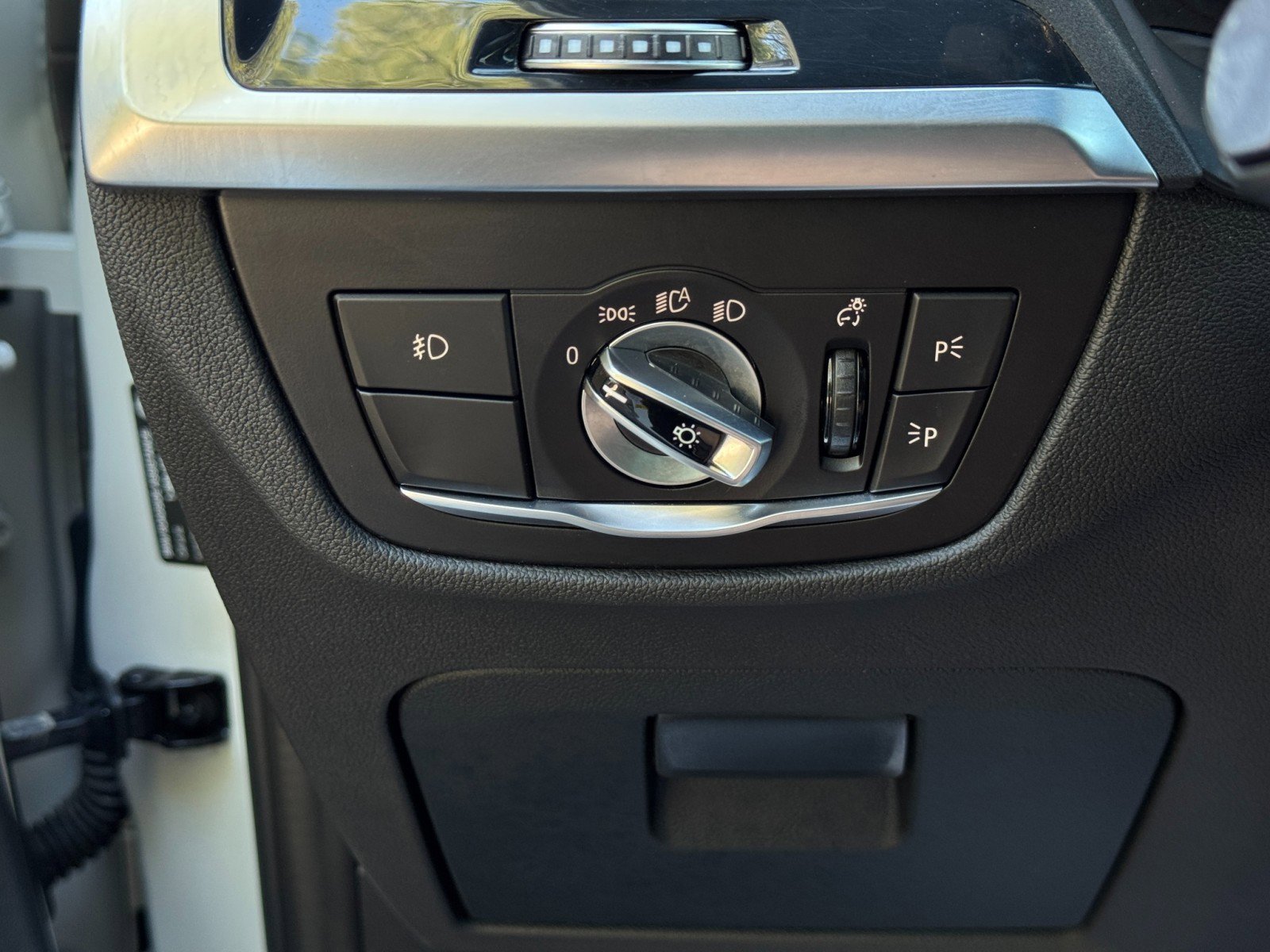 Used 2019 BMW X3 sDrive30i w/ Convenience Package RWD image 17