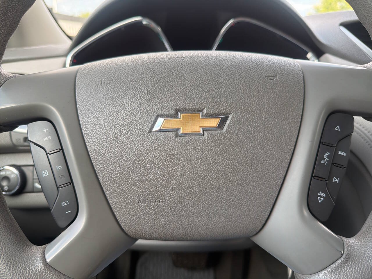 Used 2016 Chevrolet Traverse LS FWD image 10