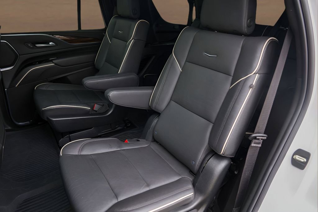 Certified 2023 Cadillac Escalade Premium Luxury w/ Performance Package image 25