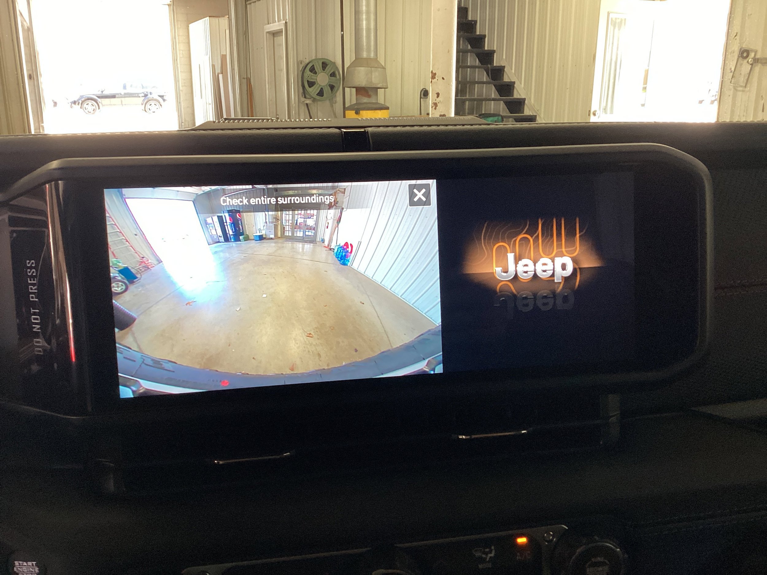 New 2026 Jeep Wrangler Unlimited Rubicon AWD/4WD image 23