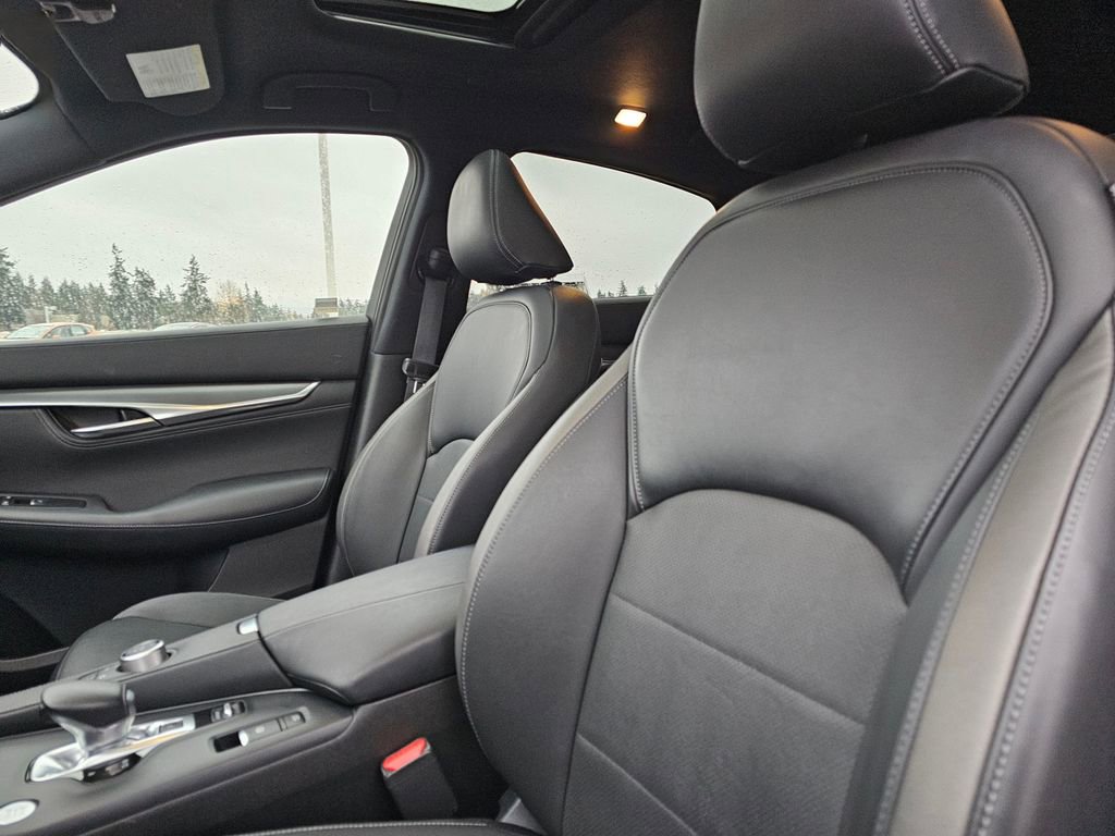 Certified 2023 INFINITI QX55 Essential image 24