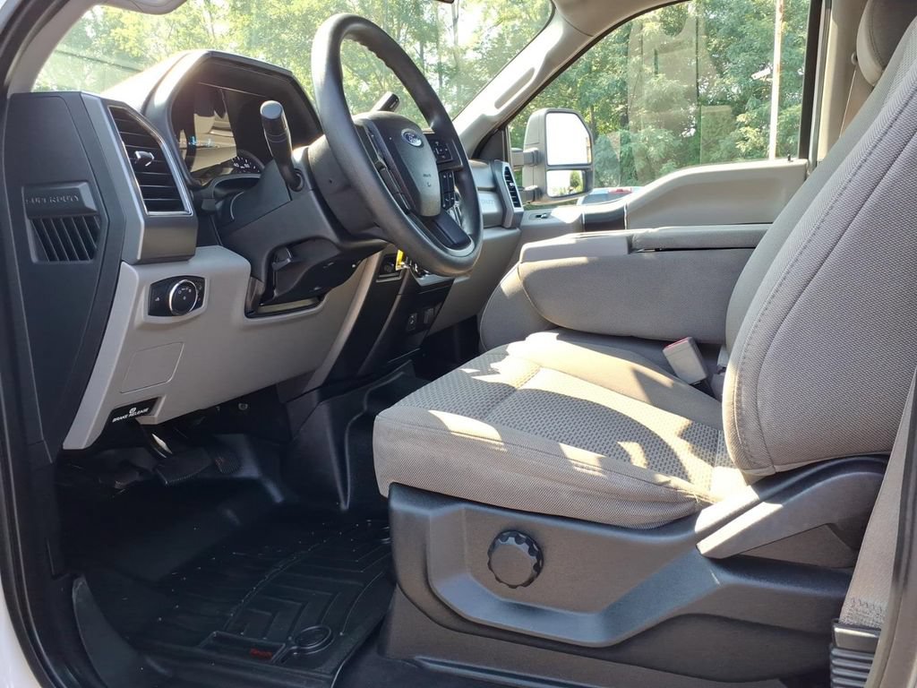 Used 2019 Ford F250 XLT w/ Snow Plow Prep Package AWD/4WD image 11