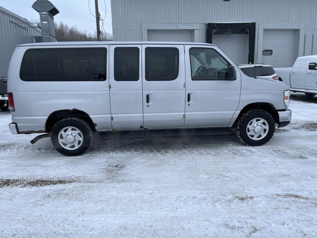 Used 2013 Ford E-350 and Econoline 350 XLT