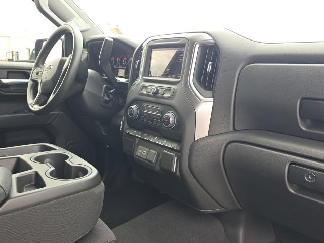 Used 2025 Chevrolet Silverado 1500 Custom Trail Boss AWD/4WD image 23