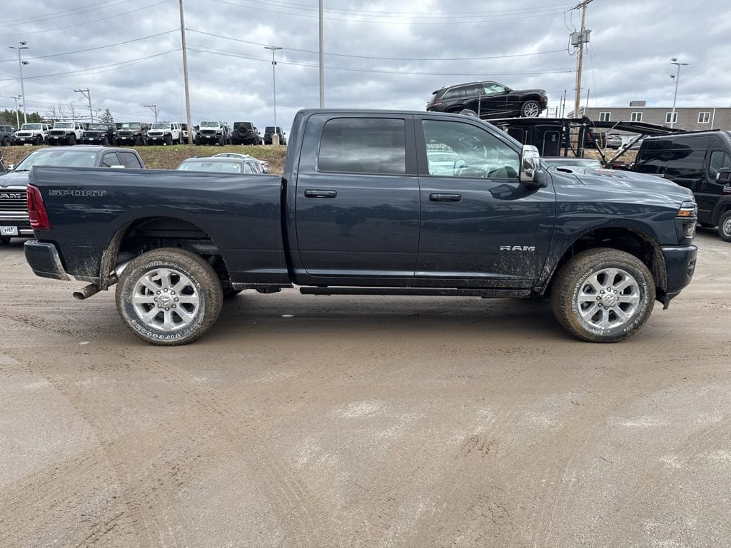New 2026 RAM 2500 Laramie AWD/4WD image 6