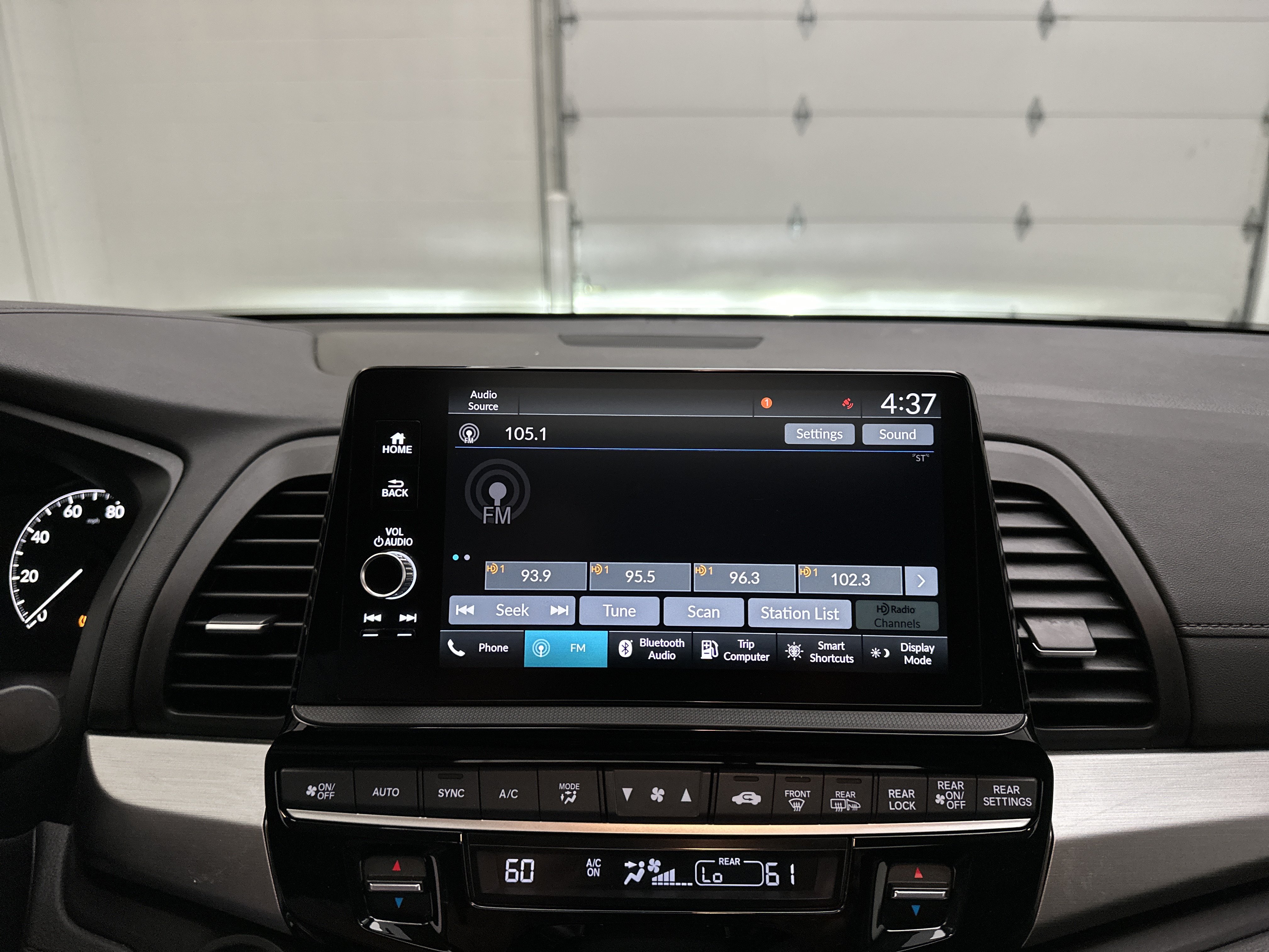 Used 2025 Honda Odyssey EX-L image 30