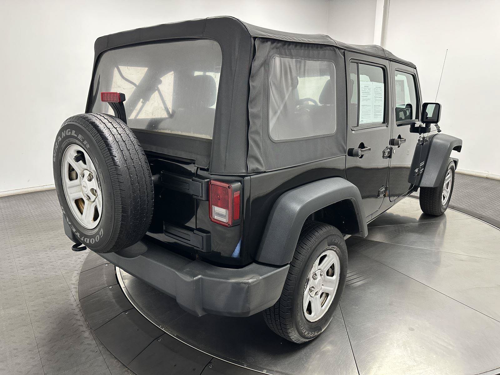 Used 2014 Jeep Wrangler Unlimited Sport w/ Connectivity Group AWD/4WD image 13