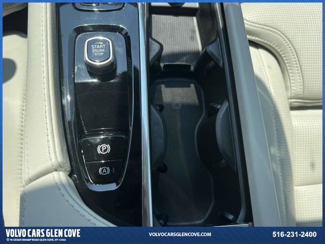 Certified 2023 Volvo XC90 T8 Ultimate w/ Protection Package Premier image 26