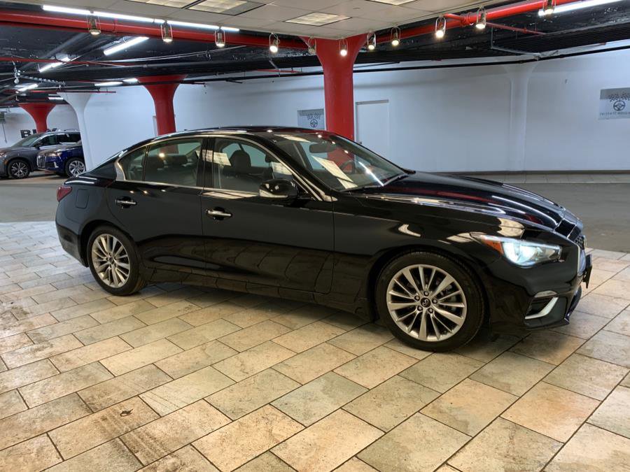 Used 2022 INFINITI Q50 Luxe w/ Cargo Package image 9