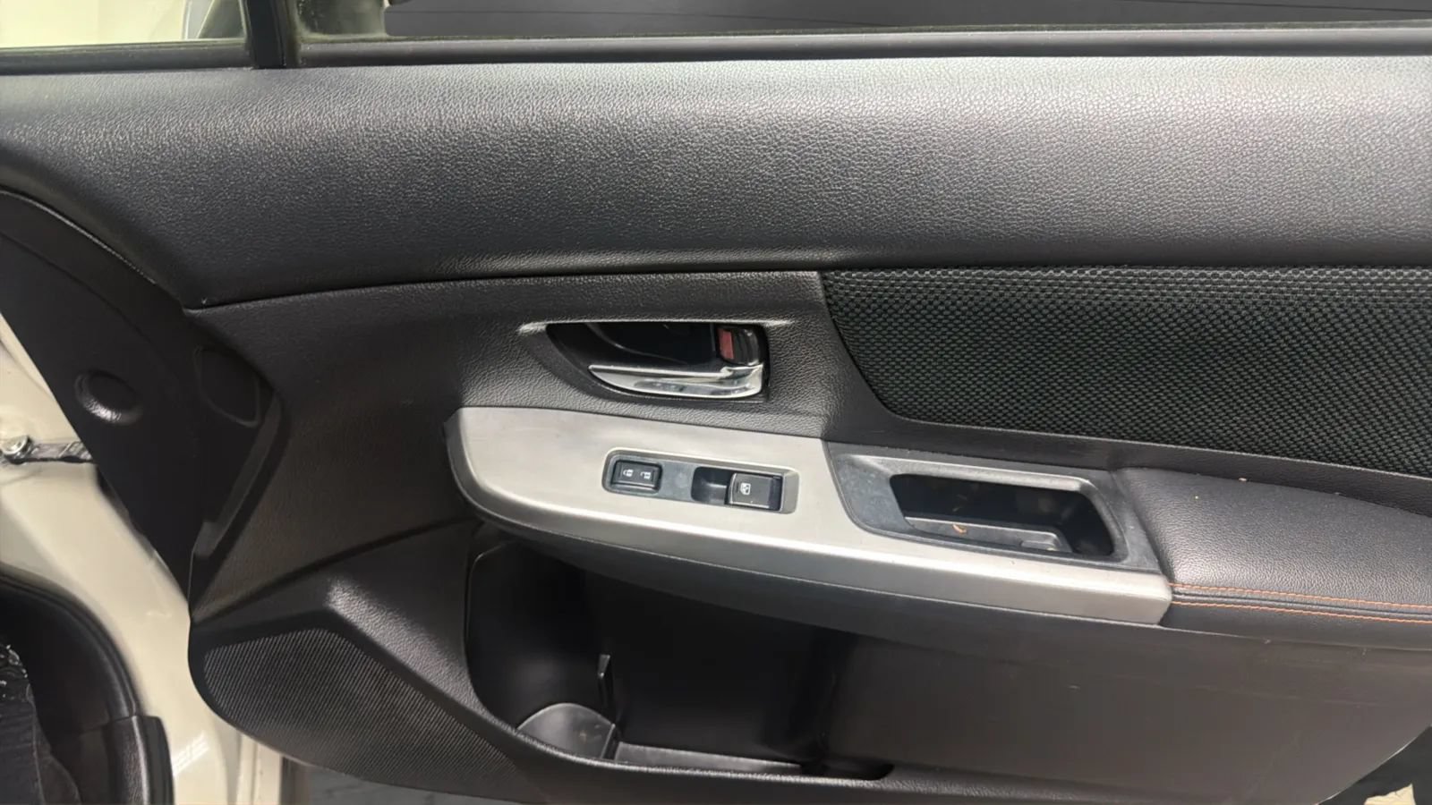 Used 2016 Subaru Crosstrek 2.0i Premium AWD/4WD image 18