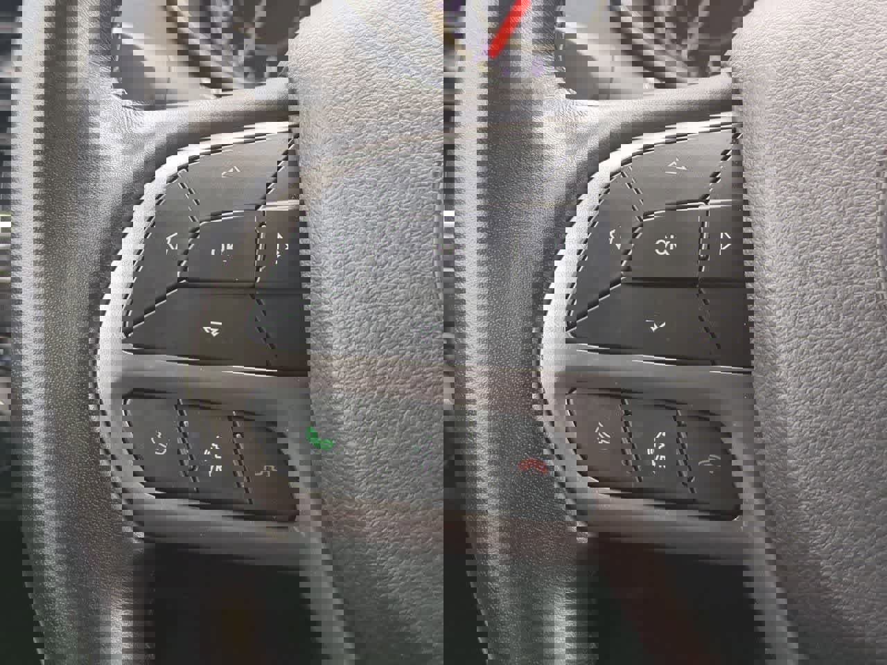 Used 2021 Jeep Cherokee Limited image 24