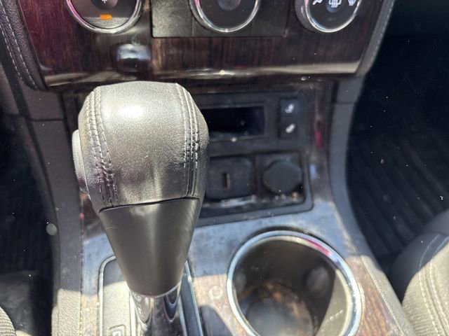 Used 2015 Chevrolet Traverse LT w/ Style and Technology Package image 7