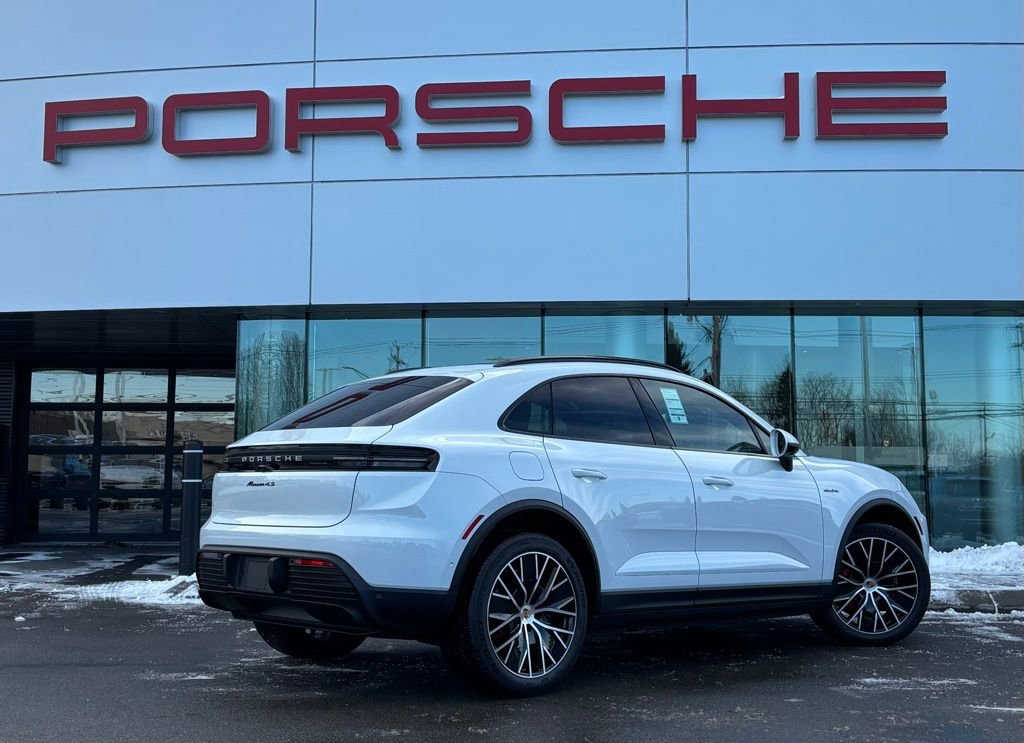 New 2025 Porsche Macan 4S Electric image 15