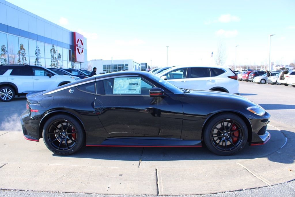 New 2025 Nissan Z NISMO w/ Floor Mat Package image 3