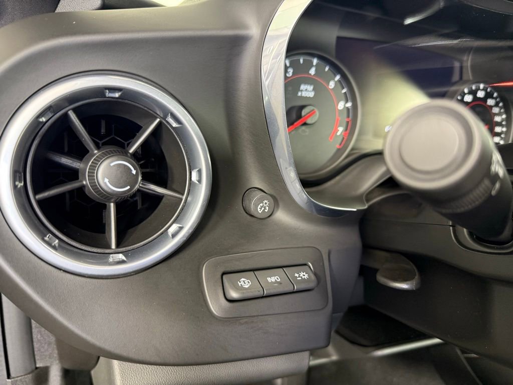 Used 2018 Chevrolet Camaro SS RWD image 18