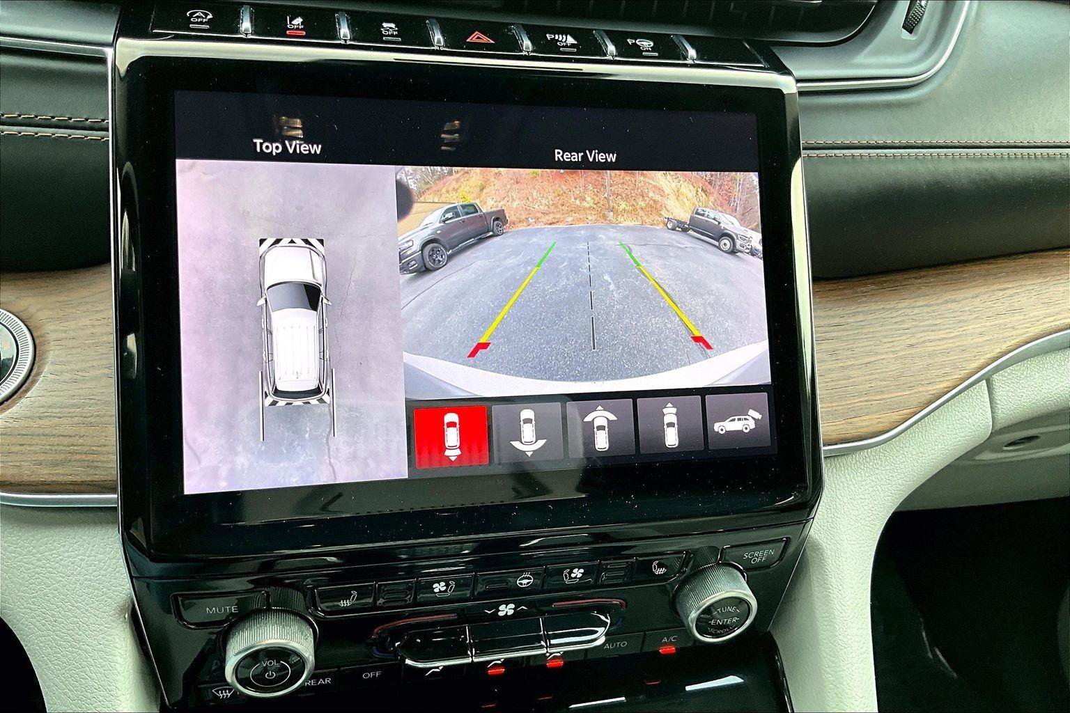 Used 2022 Jeep Grand Cherokee L Summit w/ Advanced Protech Group IV image 22