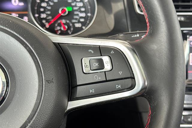 Used 2015 Volkswagen GTI SE w/ Lighting Package (SEL) FWD image 27