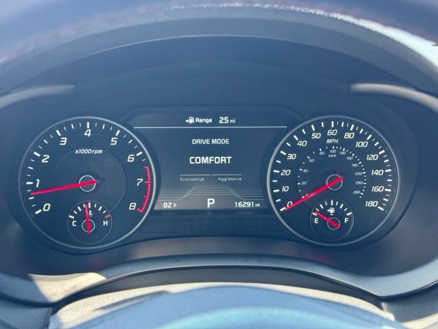 Used 2020 Kia Stinger GT1 AWD/4WD image 32