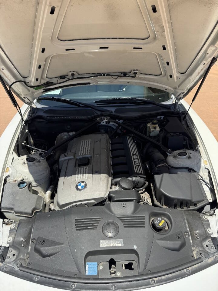 Used 2006 BMW Z4 3.0i RWD image 21