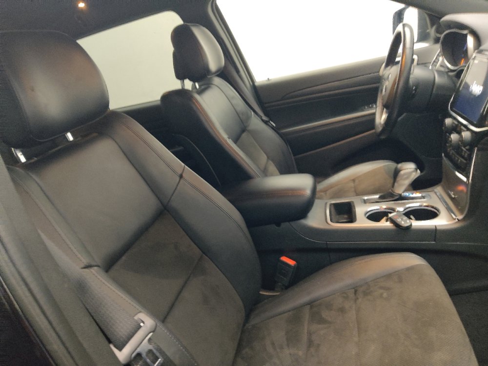 Used 2022 Jeep Grand Cherokee Laredo X image 21