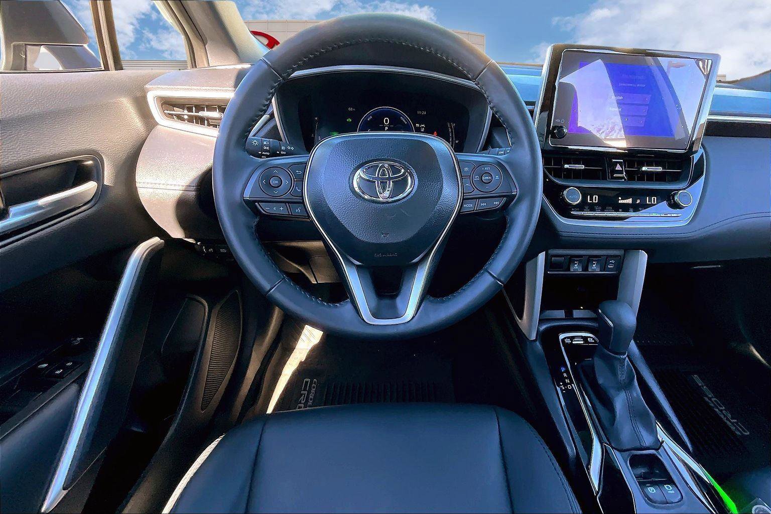 Certified 2025 Toyota Corolla Cross AWD Hybrid image 5